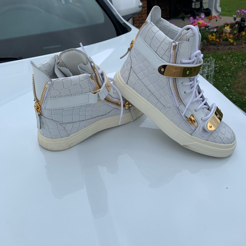 Giueseppe Zanotti